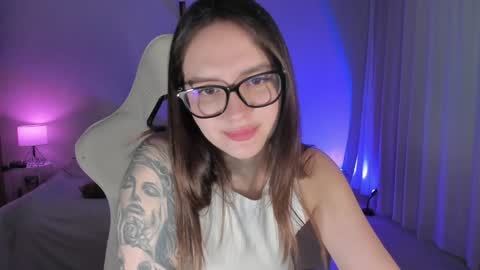 Snapshot of sonia_moon_ chatting on January 10, 4:44 am sonia_moon_ online show from January 10, 4:44 am