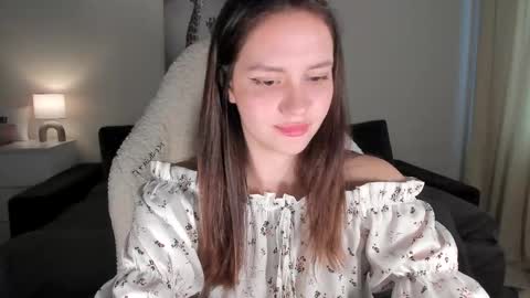 Snapshot of sonia_moon_ chatting on March 12, 5:35 am sonia_moon_ online show from March 12, 5:35 am