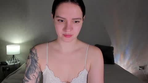 Snapshot of sonia_moon_ chatting on February 1, 1:44 am sonia_moon_ online show from February 1, 1:44 am