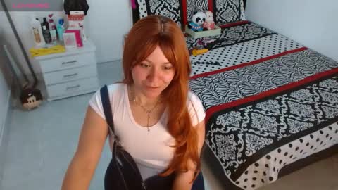 Snapshot of sonialatin69 chatting on October 23, 12:50 pm sonialatin69 online show from October 23, 12:50 pm
