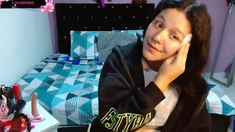 soniaplayass online show from February 5, 8:11 am