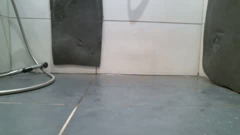 BruceWilly online show from February 14, 4:41 pm