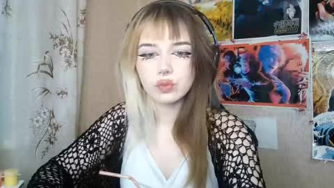 Mila online show from May 25, 4:13 pm