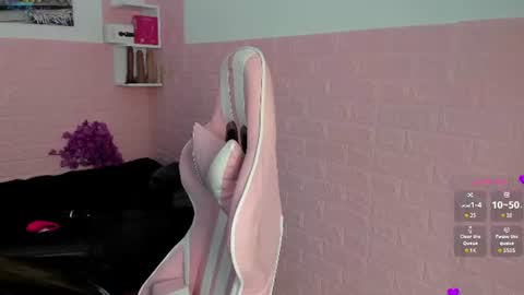 SOPHI online show from July 3, 2:33 pm