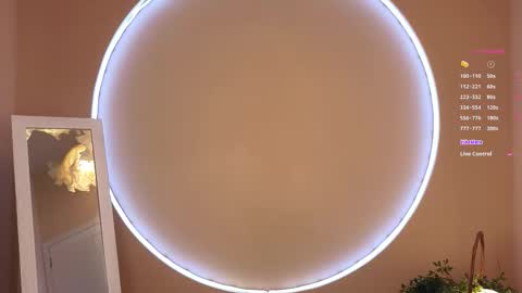 Sophie online show from October 12, 11:36 am