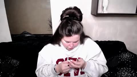 sophia__olsen online show from October 24, 8:15 am