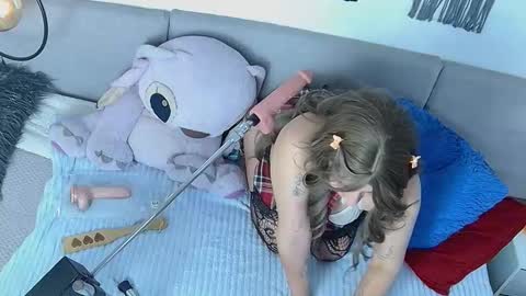 Soph online show from March 10, 5:50 pm