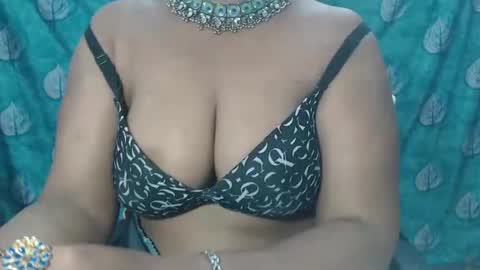Snapshot of sophia_indian chatting on October 12, 7:56 am Sophia Tamil online show from October 12, 7:56 am