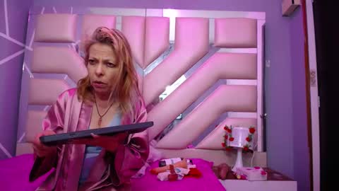     SOPHIA      online show from February 26, 2:19 am