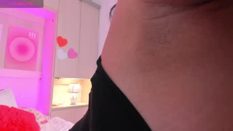Snapshot of sophia_stonne chatting on March 5, 11:38 am S O P H I A online show from March 5, 11:38 am