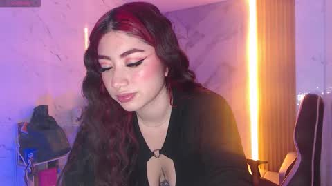 Sophia online show from December 17, 1:40 pm