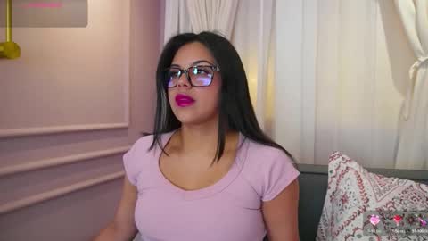 Snapshot of sophia_wilsonn_ chatting on September 22, 11:14 am Sofi online show from September 22, 11:14 am