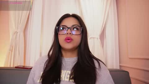 Snapshot of sophia_wilsonn_ chatting on October 11, 11:15 am Sofi online show from October 11, 11:15 am