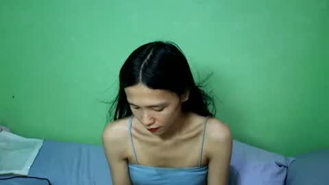 sophialaurel online show from June 24, 6:53 am