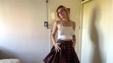 Sofi online show from March 11, 8:45 pm