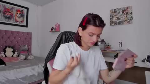 sophie doll online show from January 13, 6:37 pm