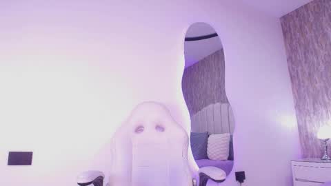 sophie online show from November 11, 12:07 pm