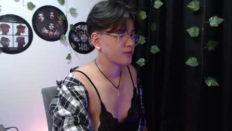 sophie_ross1 online show from November 15, 12:12 am