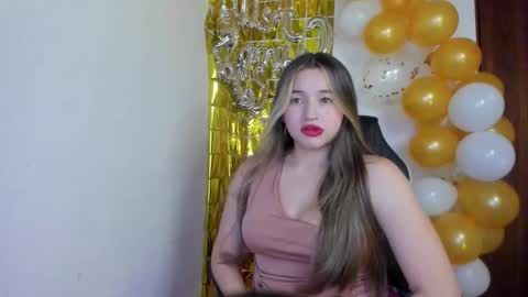 sophie_spencer1 online show from January 18, 2:53 am