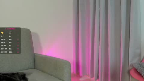 sophie  online show from July 19, 7:38 pm