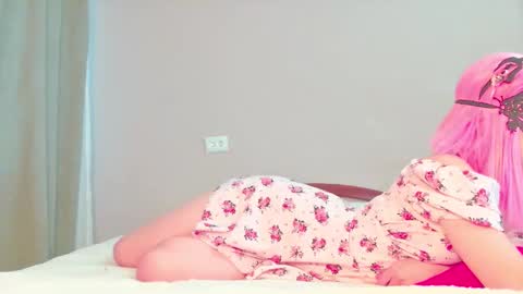 Snapshot of sophiechan69 chatting on September 18, 11:36 am ShopieChan69 online show from September 18, 11:36 am