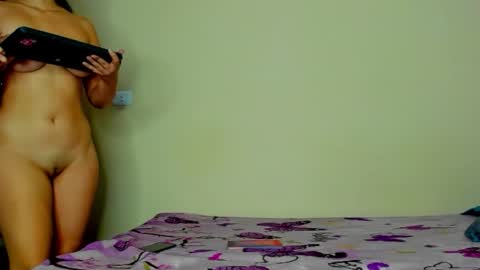 sophiee veryhot online show from February 6, 5:44 am