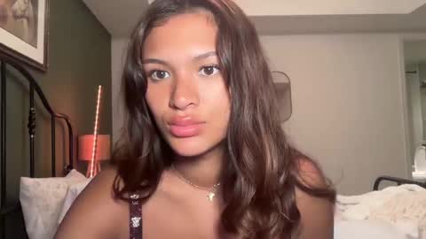 Sophie online show from September 18, 10:25 pm