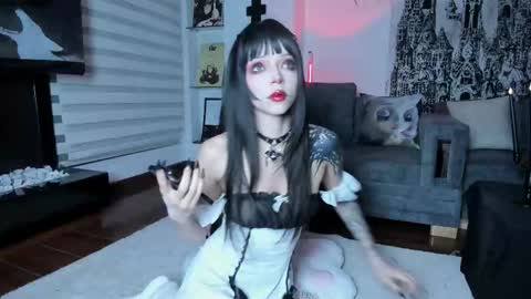 SOPH  online show from November 4, 5:09 am