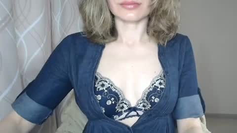 Sophiemisss online show from May 29, 7:17 am