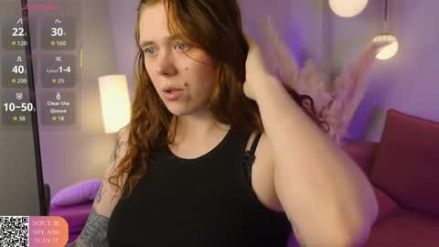 Sophie online show from May 5, 8:36 pm
