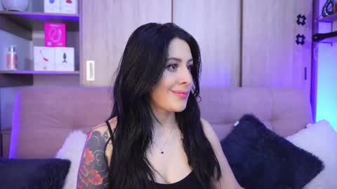 Sophiie online show from April 10, 4:40 am