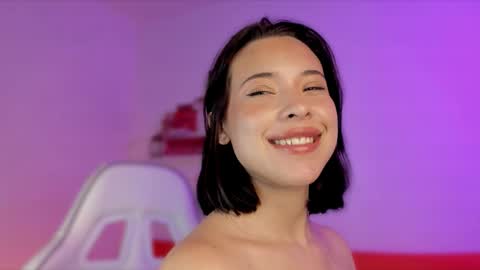 Snapshot of sophiiewilliams chatting on December 21, 8:28 am Sophiie Williams online show from December 21, 8:28 am