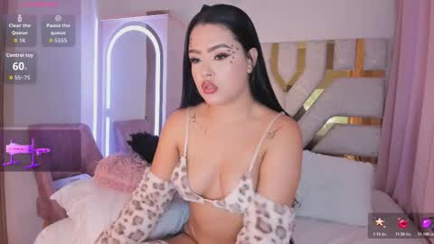 sophy  online show from October 27, 2:11 am