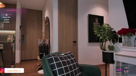 Sophy online show from February 13, 2:26 am