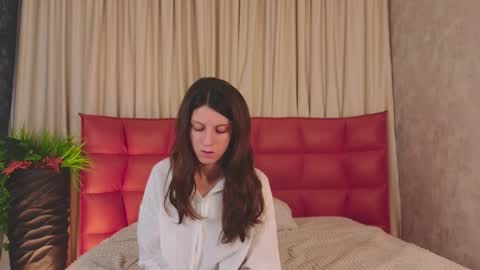 sorayanox online show from December 19, 3:40 pm