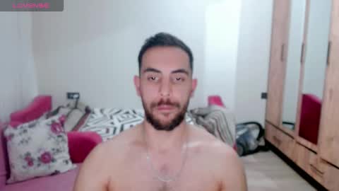 luis online show from February 27, 10:35 pm