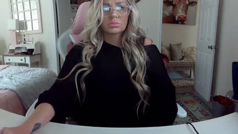 Your Barbii online show from February 11, 2:57 pm