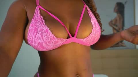 sow_fitt online show from November 19, 8:18 pm