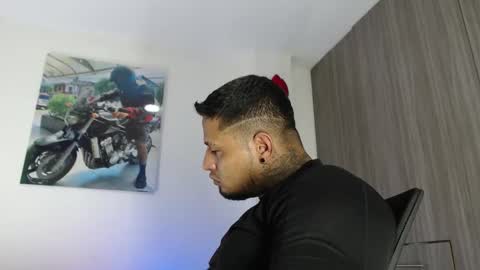 soy_apolo online show from November 4, 12:39 pm