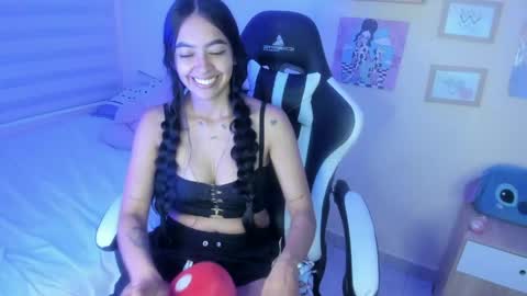 soy_gabrielaa online show from May 21, 1:17 pm
