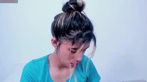 soy_mabby online show from December 18, 3:15 am