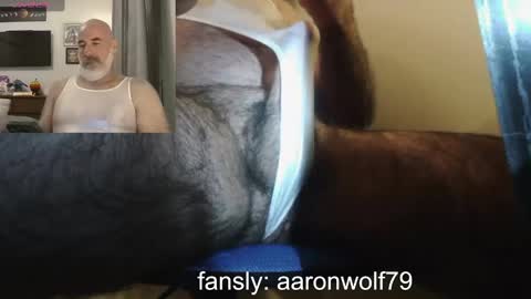 Snapshot of soyelpoti79 chatting on September 25, 11:45 pm WhiteWolfFL online show from September 25, 11:45 pm