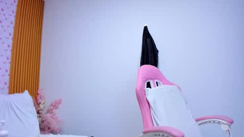 SoyQueen online show from March 8, 3:21 am