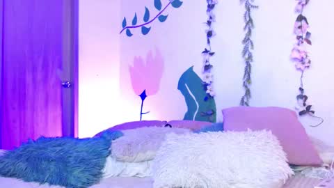      online show from March 12, 5:24 am