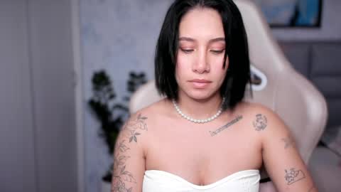 brisa  s online show from April 16, 9:39 pm