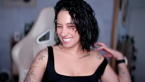 brisa  s online show from June 22, 8:27 pm