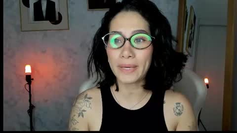 brisa  s online show from July 12, 4:54 pm