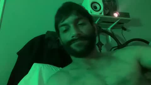 TrndSettrz online show from February 16, 7:48 am