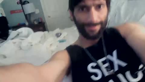 TrndSettrz online show from February 28, 6:32 am