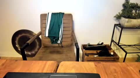 Spacegirl online show from January 9, 12:03 am